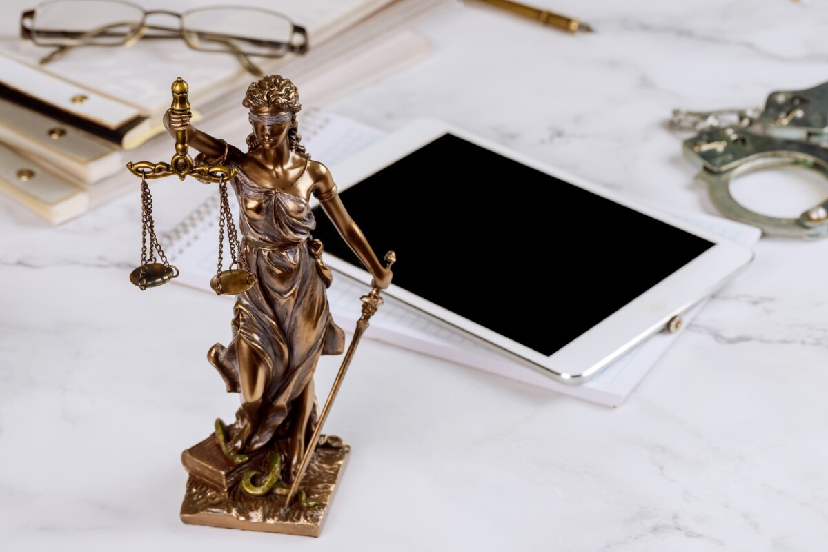 formsbylawyer